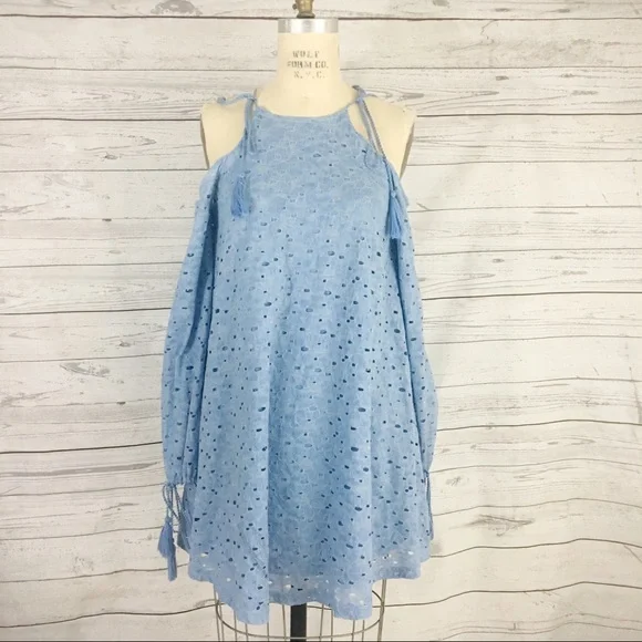 J.O.A Soulmate Lace Off Shoulder Dress - Picture 2 of 8